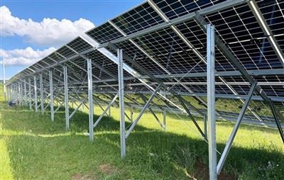Sistemi di montaggio solare costruiti per velocità e stabilità