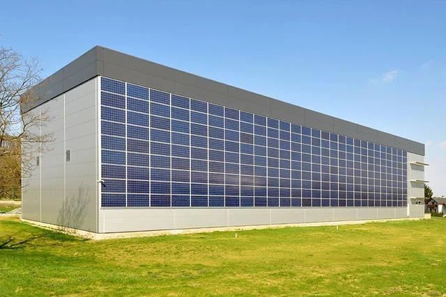 Il punto dell'installazione del sistema BIPV